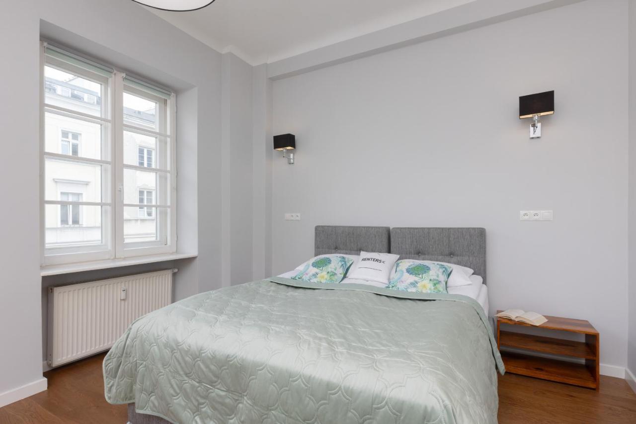 City Center Aparthotel Chmielna By Noclegi Renters Варшава Екстер'єр фото