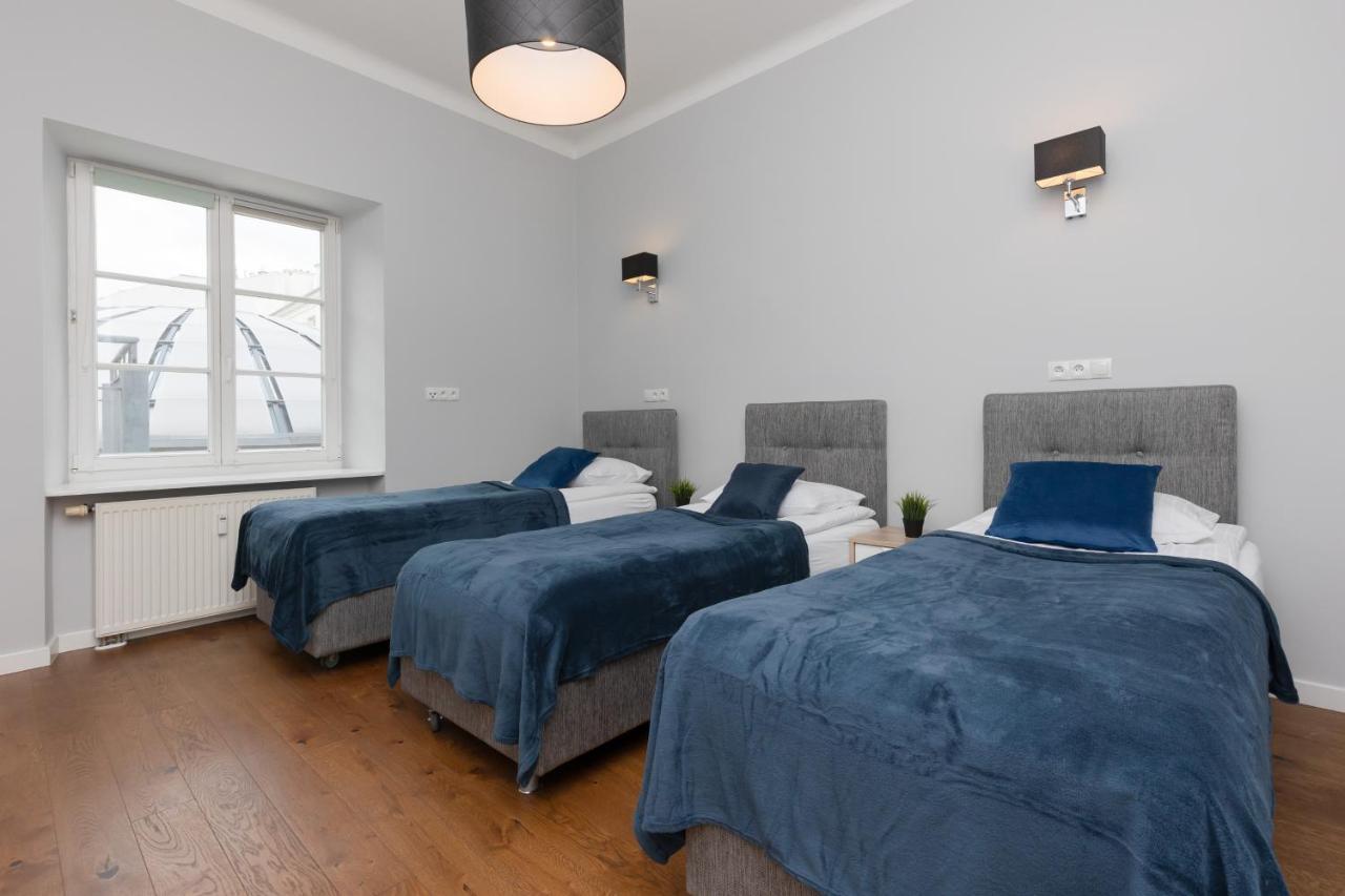 City Center Aparthotel Chmielna By Noclegi Renters Варшава Екстер'єр фото