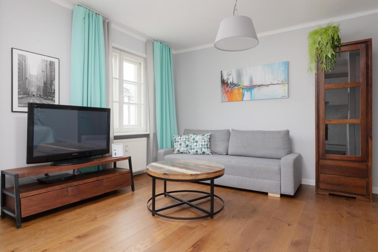 City Center Aparthotel Chmielna By Noclegi Renters Варшава Екстер'єр фото